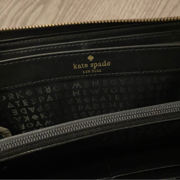Kate Spade Large Black & Gold Studded Cow Leather Zip Up Wallet - Picture 10 of 12